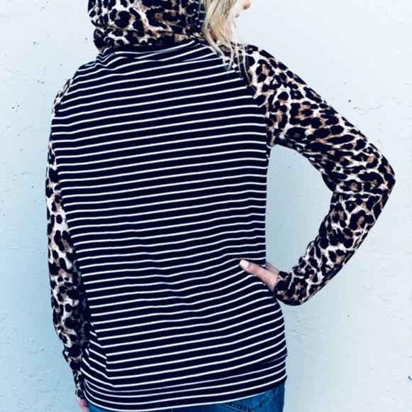 Leopard print pull over sweater - Picture 6 of 8